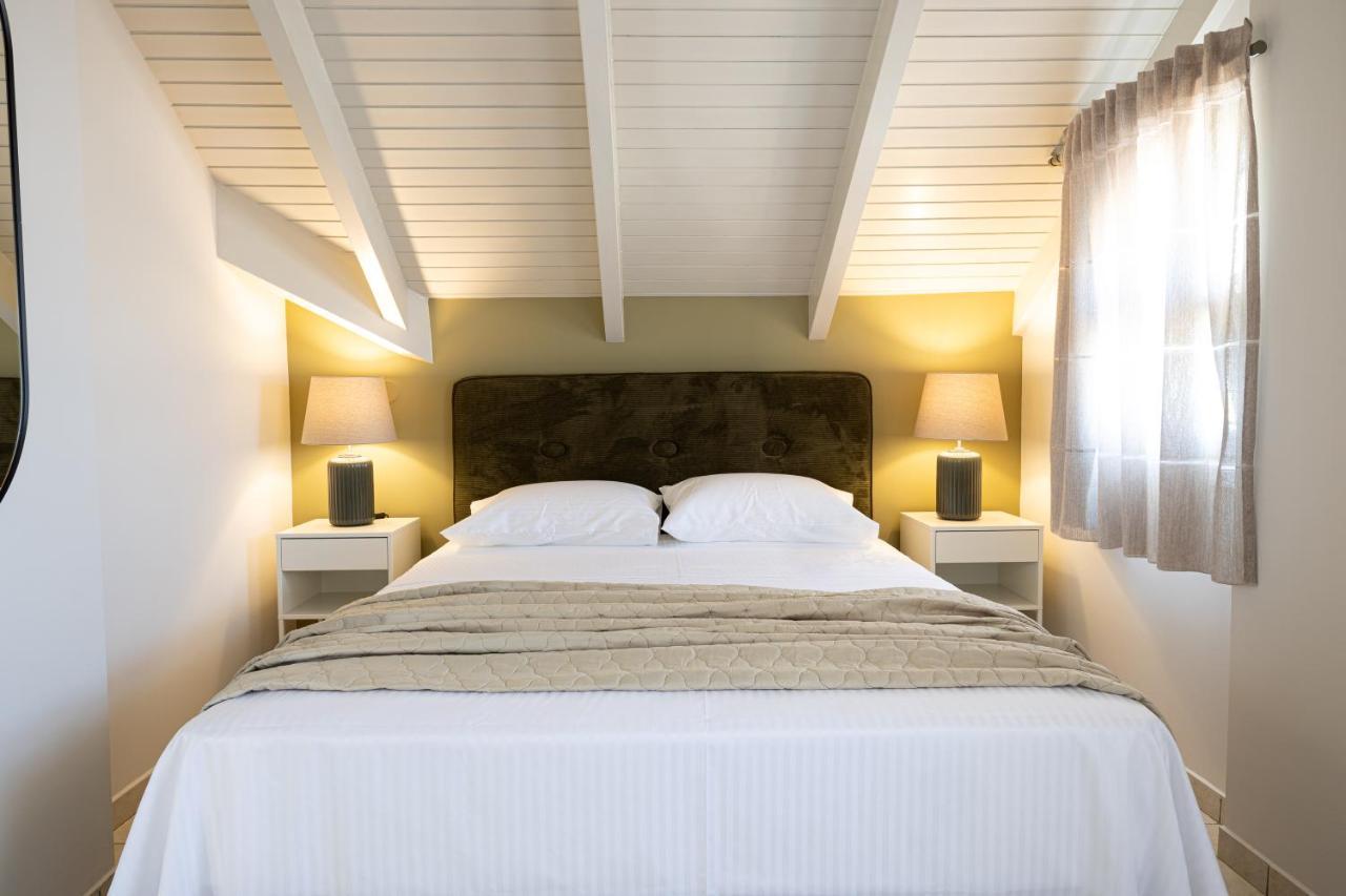 Domus City Apartment Argostoli  Bagian luar foto