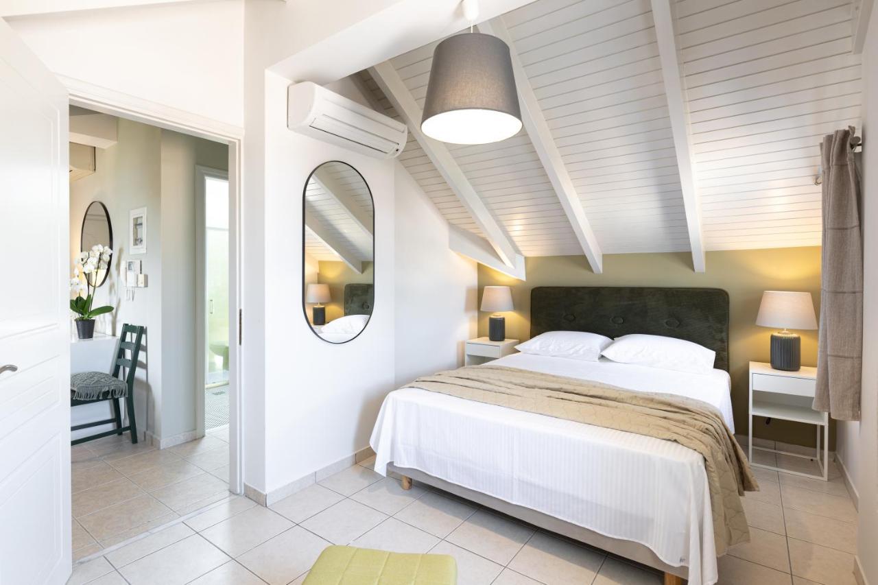 Domus City Apartment Argostoli  Bagian luar foto