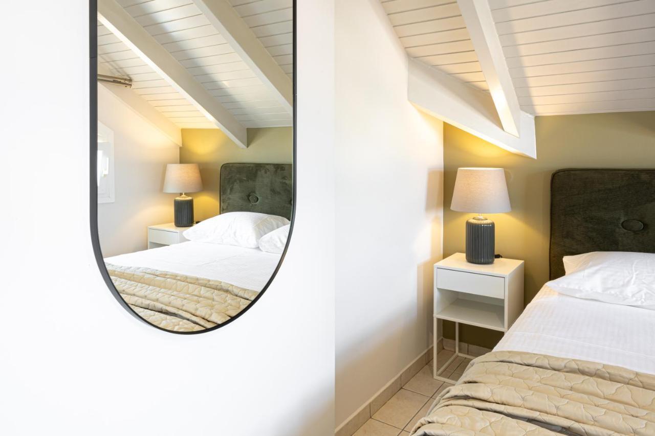 Domus City Apartment Argostoli  Bagian luar foto