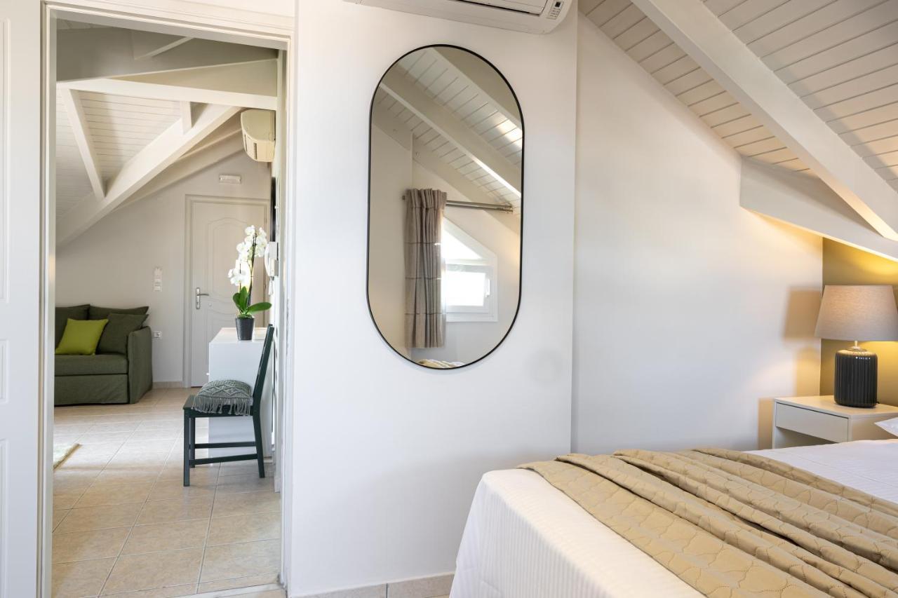 Domus City Apartment Argostoli  Bagian luar foto