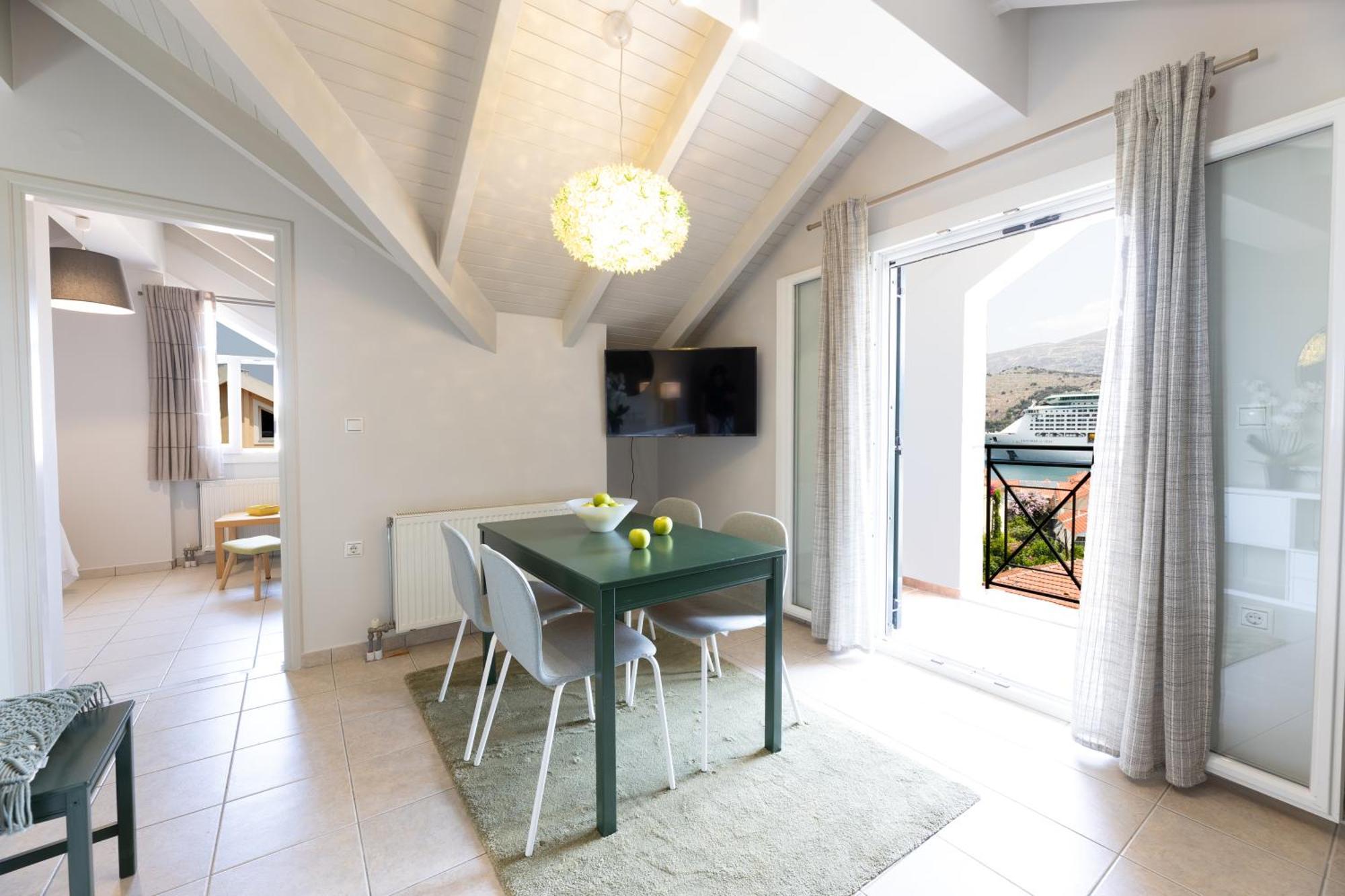 Domus City Apartment Argostoli  Bagian luar foto