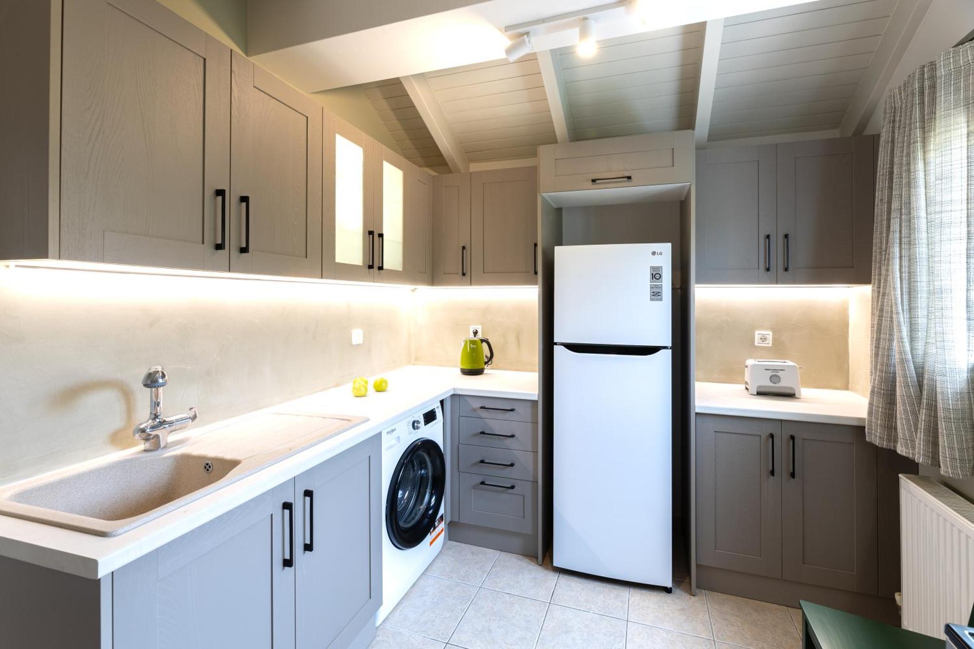 Domus City Apartment Argostoli  Bagian luar foto