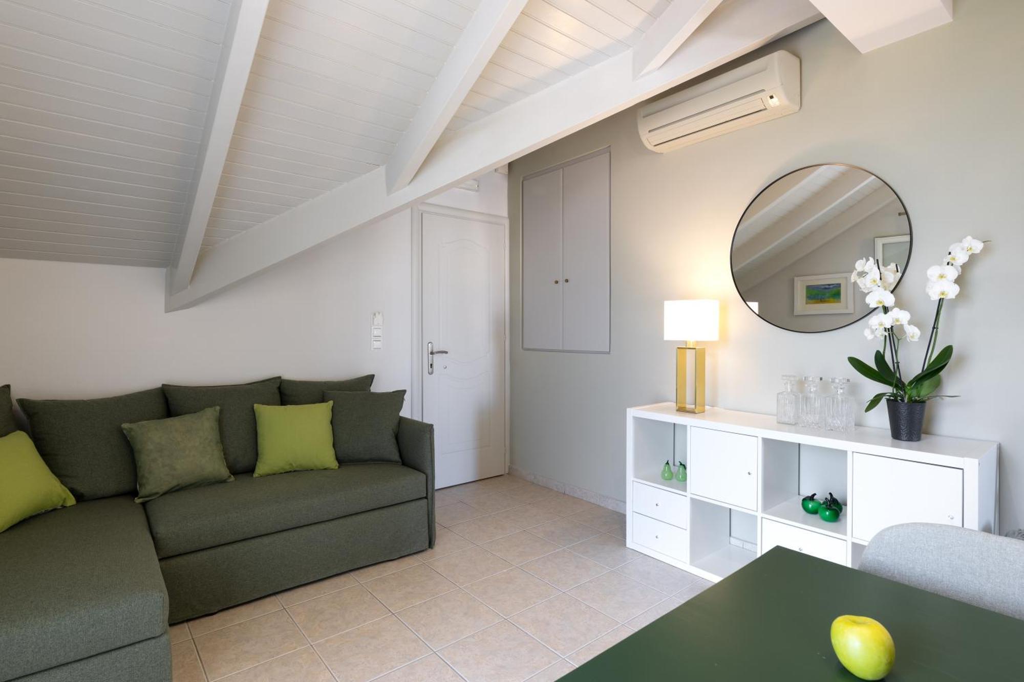 Domus City Apartment Argostoli  Bagian luar foto